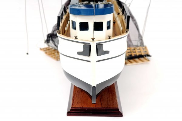 13.5" X 25" X 22" Shrimp Boat - Image 2