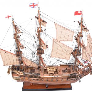 8.25" X 27.5" X 26.75" Hms Surprise