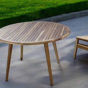 36" Natural Rounded Solid Wood Outdoor Dining Table