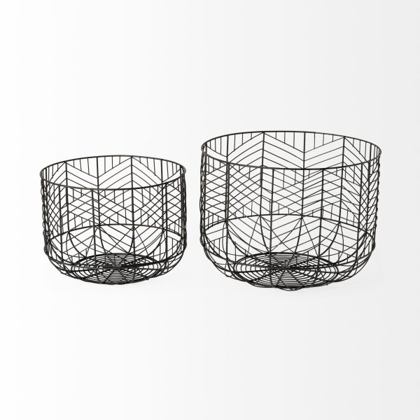 Set Of Two Black Metal Wire Chevron Bowls - Image 3