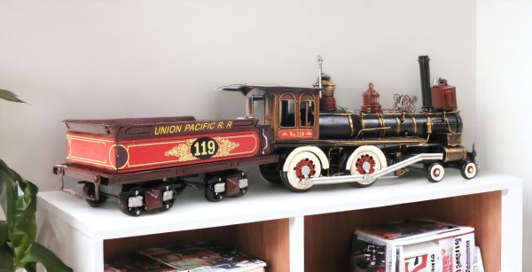 Union Pacific Locomotive Sculpture - Image 3
